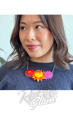Erstwilder Strawflowers Necklace model Erstwilder Strawflowers Necklace model