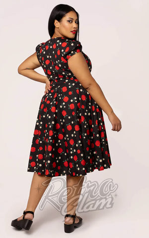 Hell Bunny Apple Pie Dress curvy back Hell Bunny Apple Pie Dress curvy back