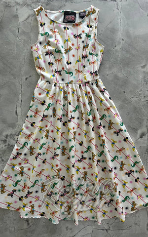 Retrolicious Midi Dress in White Carousel Print Retrolicious Midi Dress in White Carousel Print