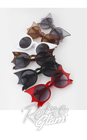 Bolted Bat Wing Round Sunglasses Bolted Bat Wing Round Sunglasses
