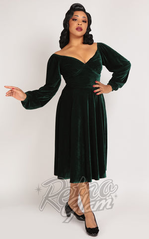 Collectif Velvet Ludmilla Swing Dress in Green Collectif Velvet Ludmilla Swing Dress in Green