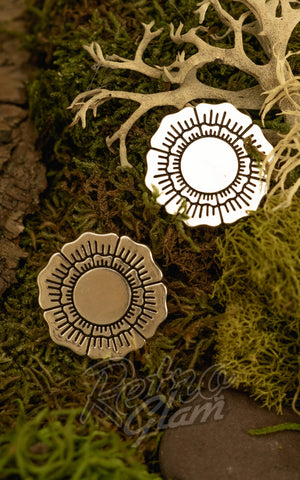 Katakomb Floral Collar Clips Katakomb Floral Collar Clips