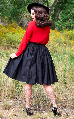 Retrolicious Helen Retro Blouse in Red back Retrolicious Helen Retro Blouse in Red back