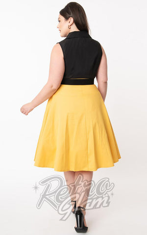 Unique Vintage Oakley Swing Skirt in Mustard Yellow curvy back Unique Vintage Oakley Swing Skirt in Mustard Yellow curvy back