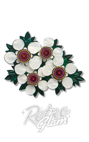Erstwilder Mānuka Brooch