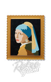 Girl with a pearl earrings brooch