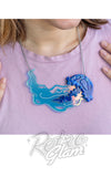 Erstwilder Slippin' Under Necklace model