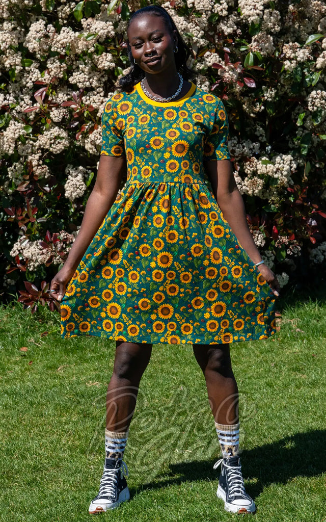 Rebel Romance Short Smock T-Shirt Dress in Sunflower Print - L left only