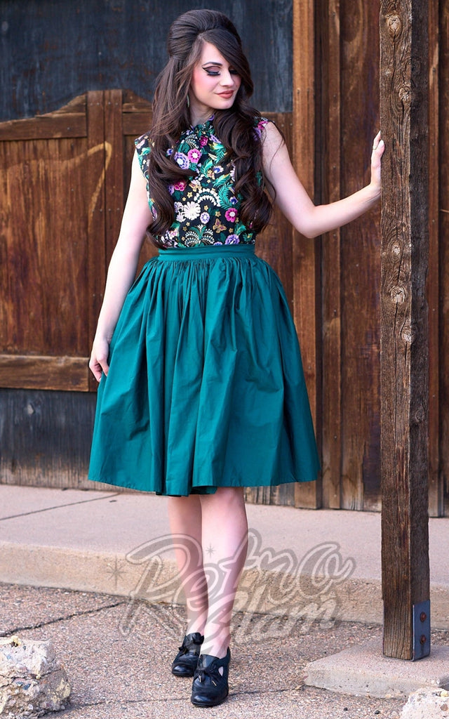 Retrolicious Peggy Swing Skirt in Green - L  left only
