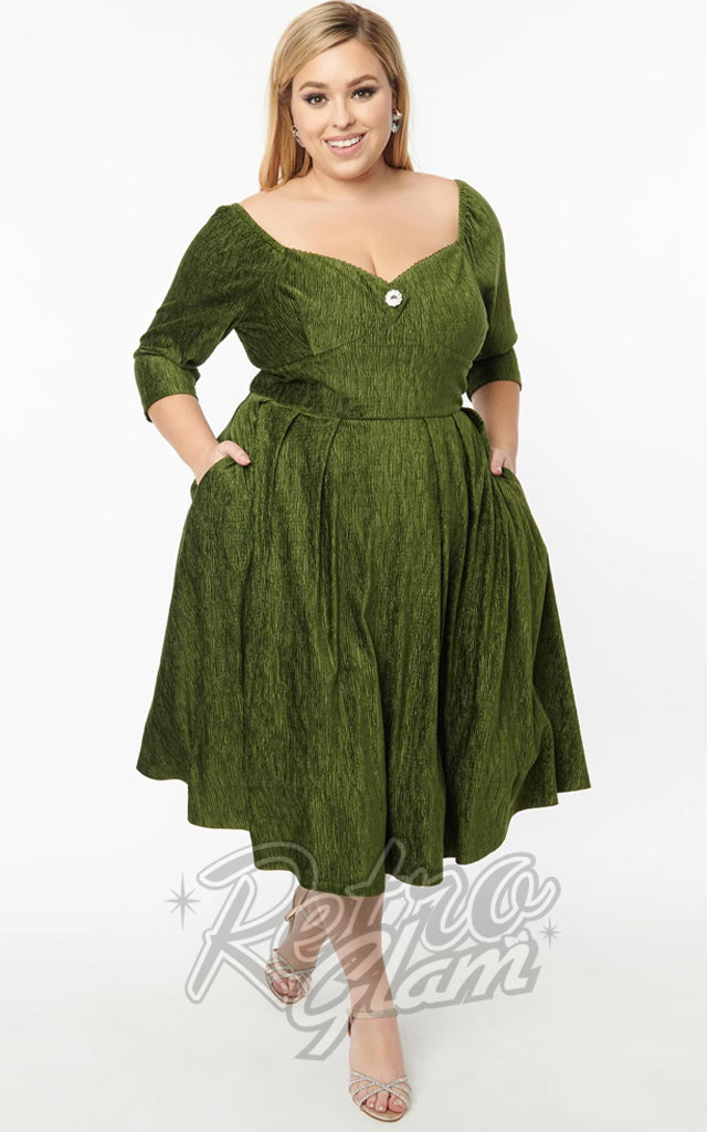 Unique Vintage Lamar Swing Dress in Green Velvet - 1XL & 2XL left only